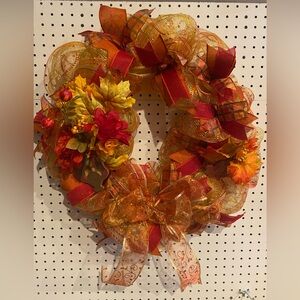 Thanksgiving Autumn Wreath with Leaf Accents